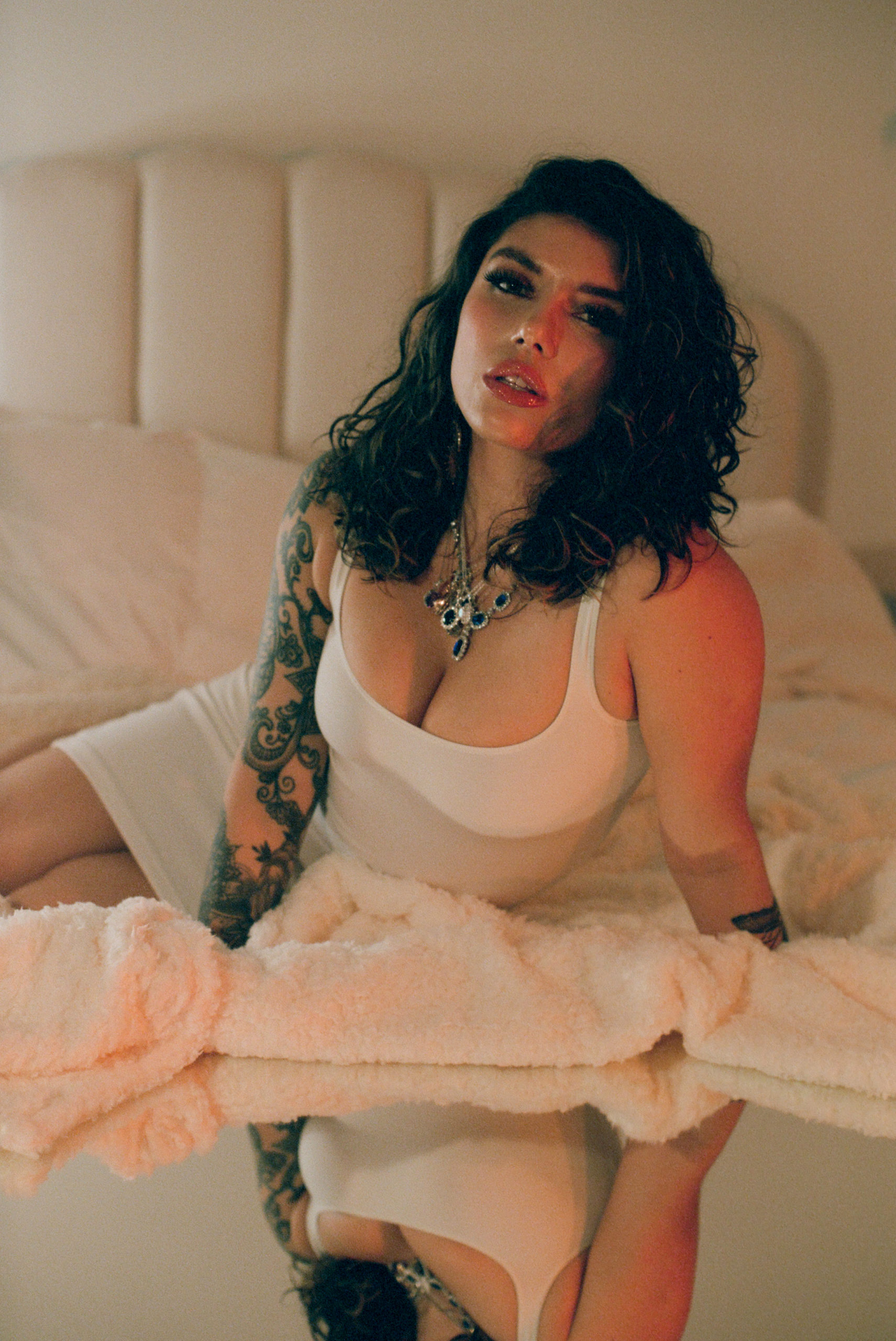 Goddess Valentina Fox